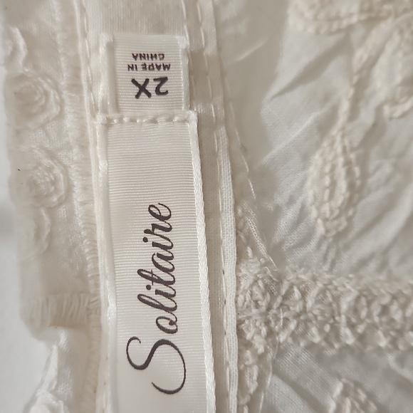 Solitaire Ivory Lace Blouse - Picture 2 of 6